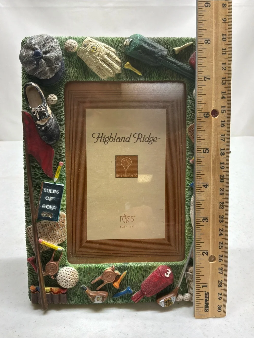 Russ Highland Ridge golf-themed picture frame, designed to hold a 4